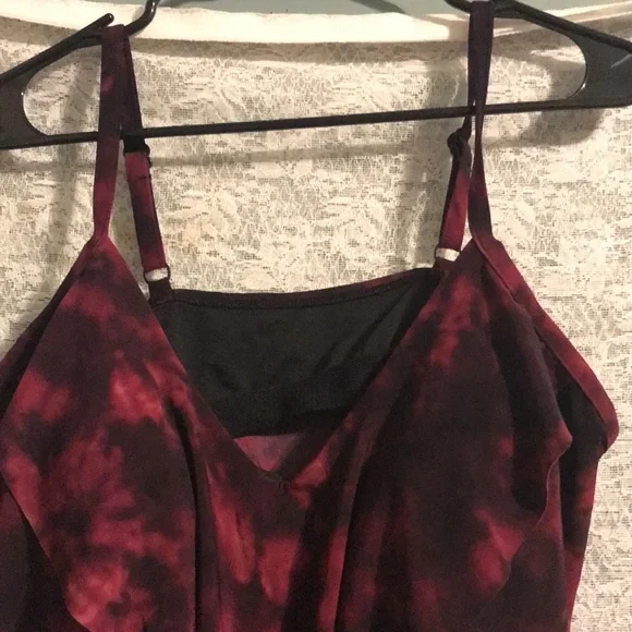 Nwot Ladies Swim Top - Picture 2 of 5